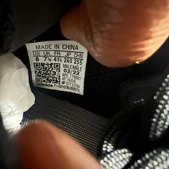 BRAND NEW YEEZY 350 V2 ADIDAS NWT - Picture 6 of 12
